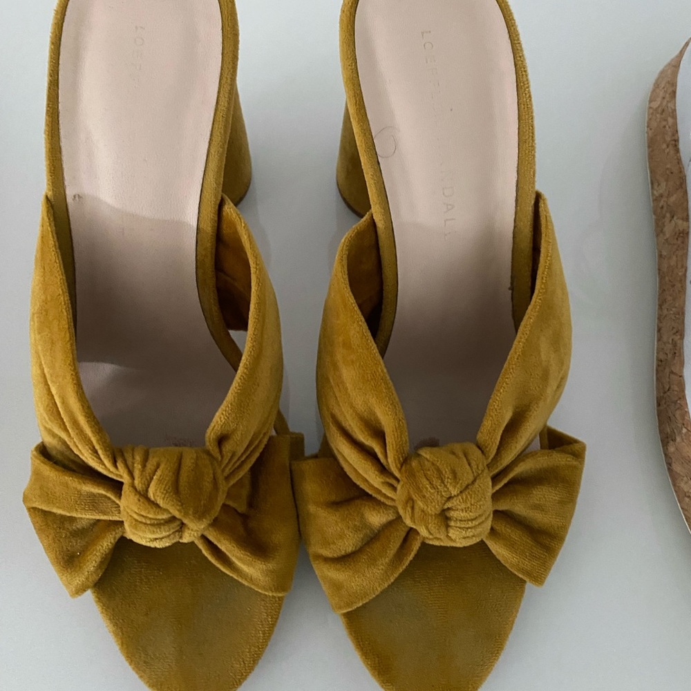 Velvet sandals